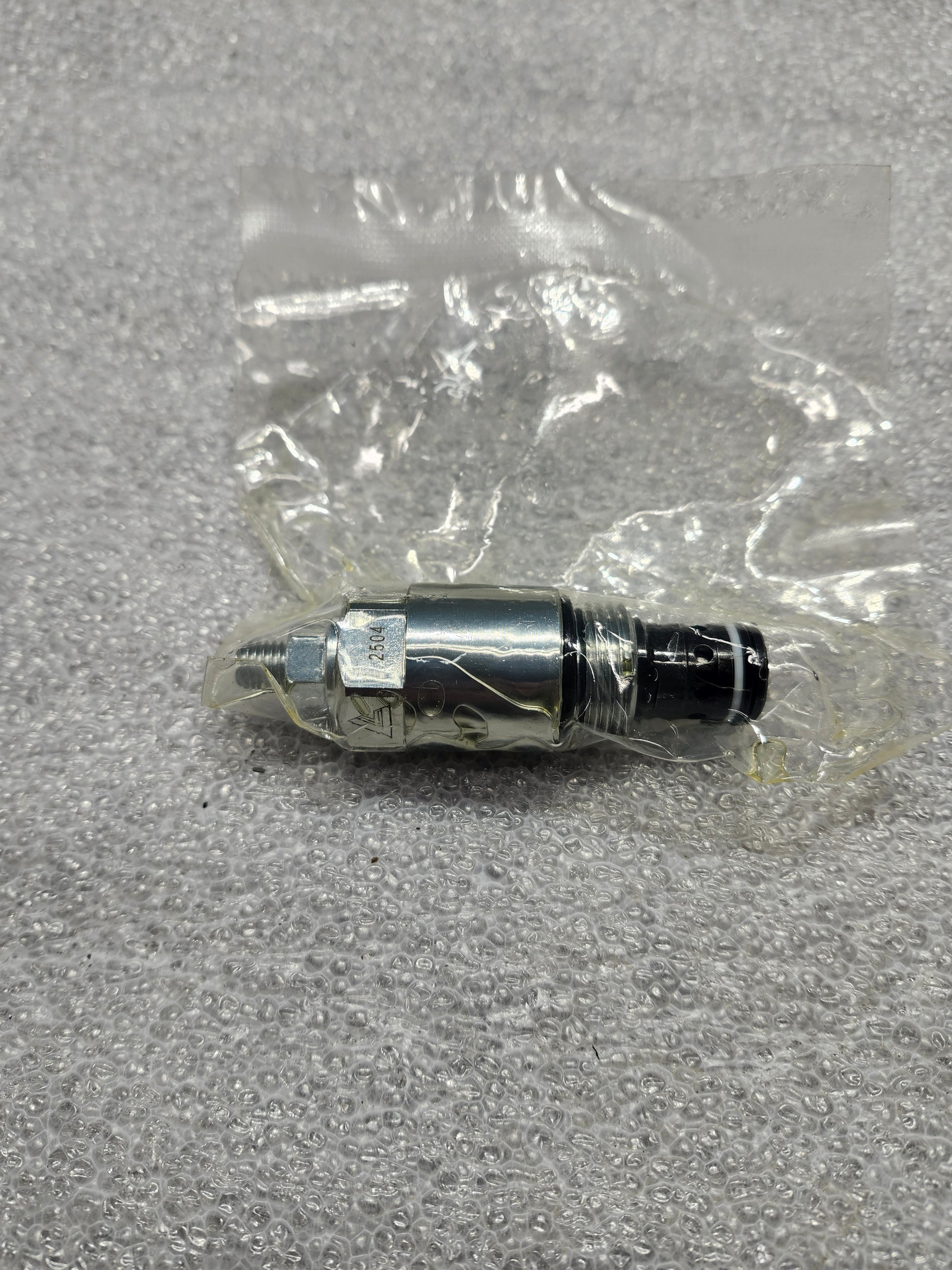 A28-00005 Relief-Valve